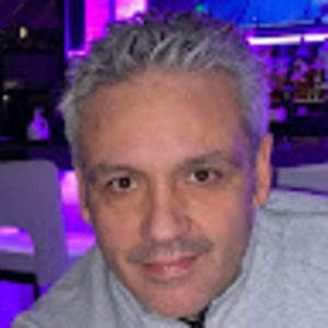 Meet your Posher, Louis